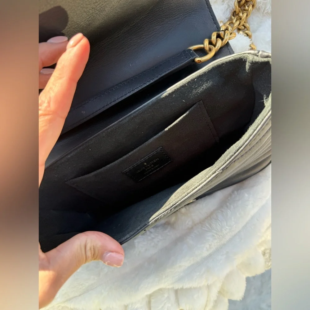 Louis Vuitton New Wave Chain Black